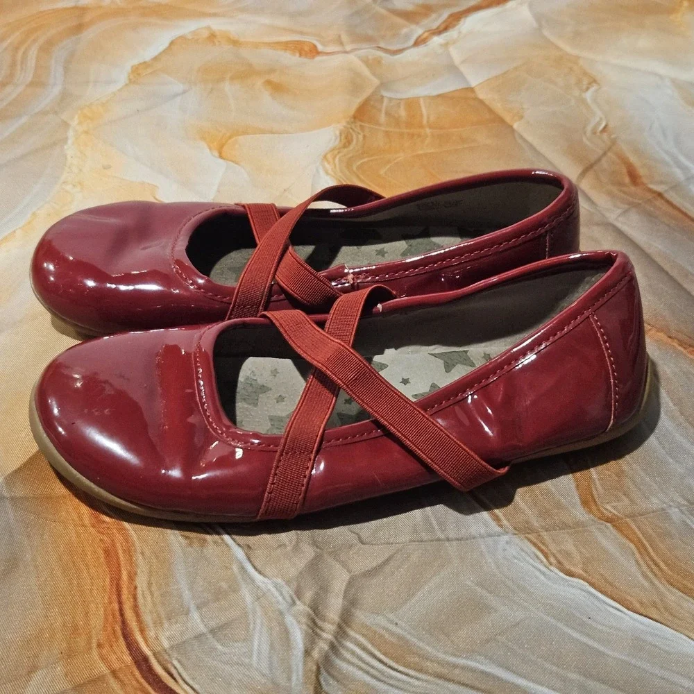 Livie & Luca Girls Red Patent Mary Jane Shoes Size 1 Youth Elastic Strap